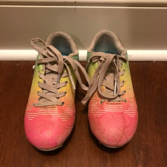 Brava Rainbow Soccer Cleats Size 10 and Pink Shinguards Bundle - Picture 3 of 8